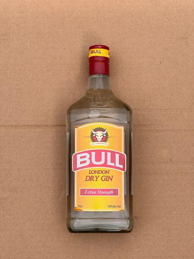 Bull London Dry Gin 70 Cl